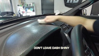 liq-leather-dish-2-dash.jpg liq-leather-dish-2-dash.jpg