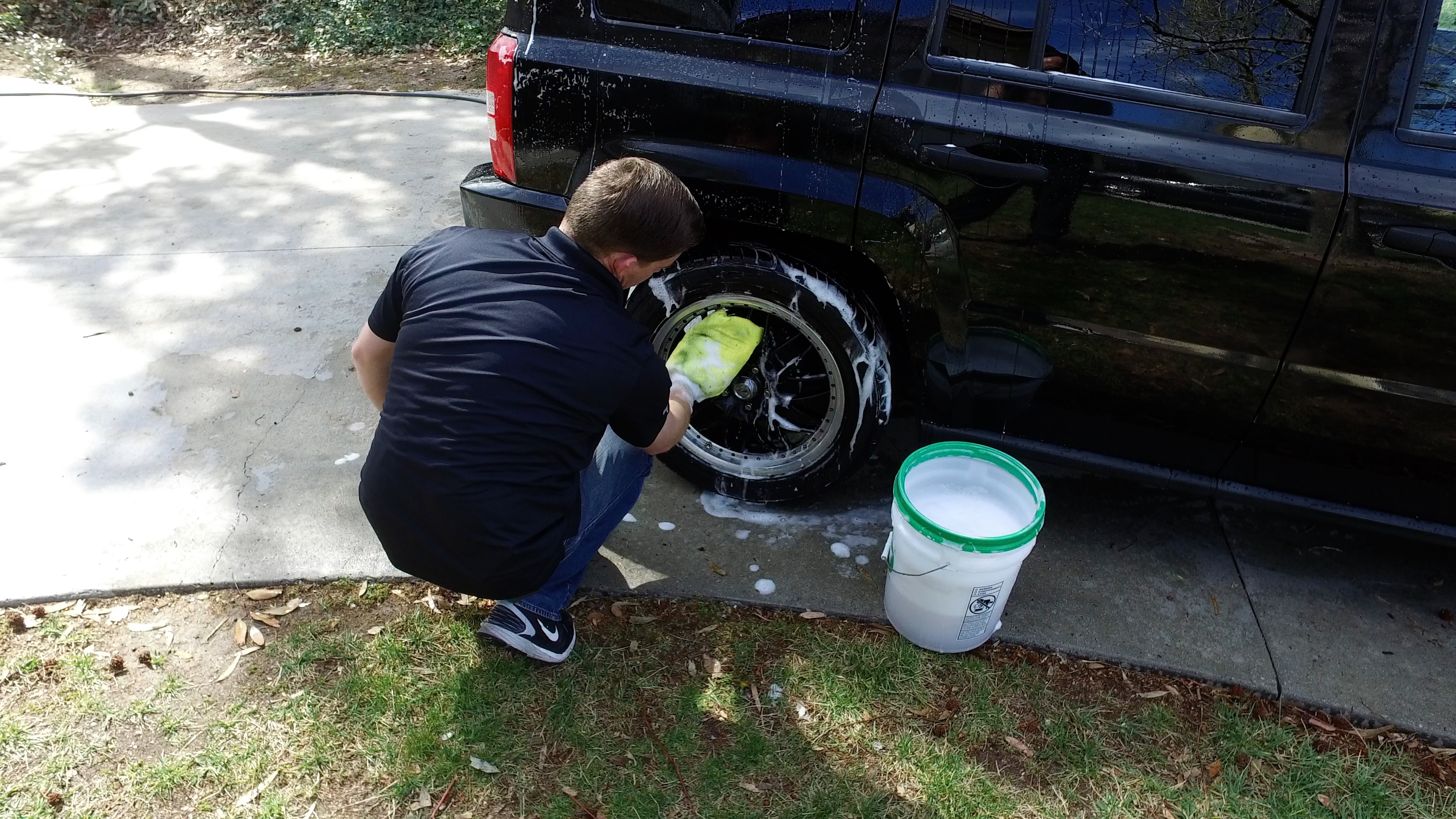 wash-tire.jpg wash-tire.jpg